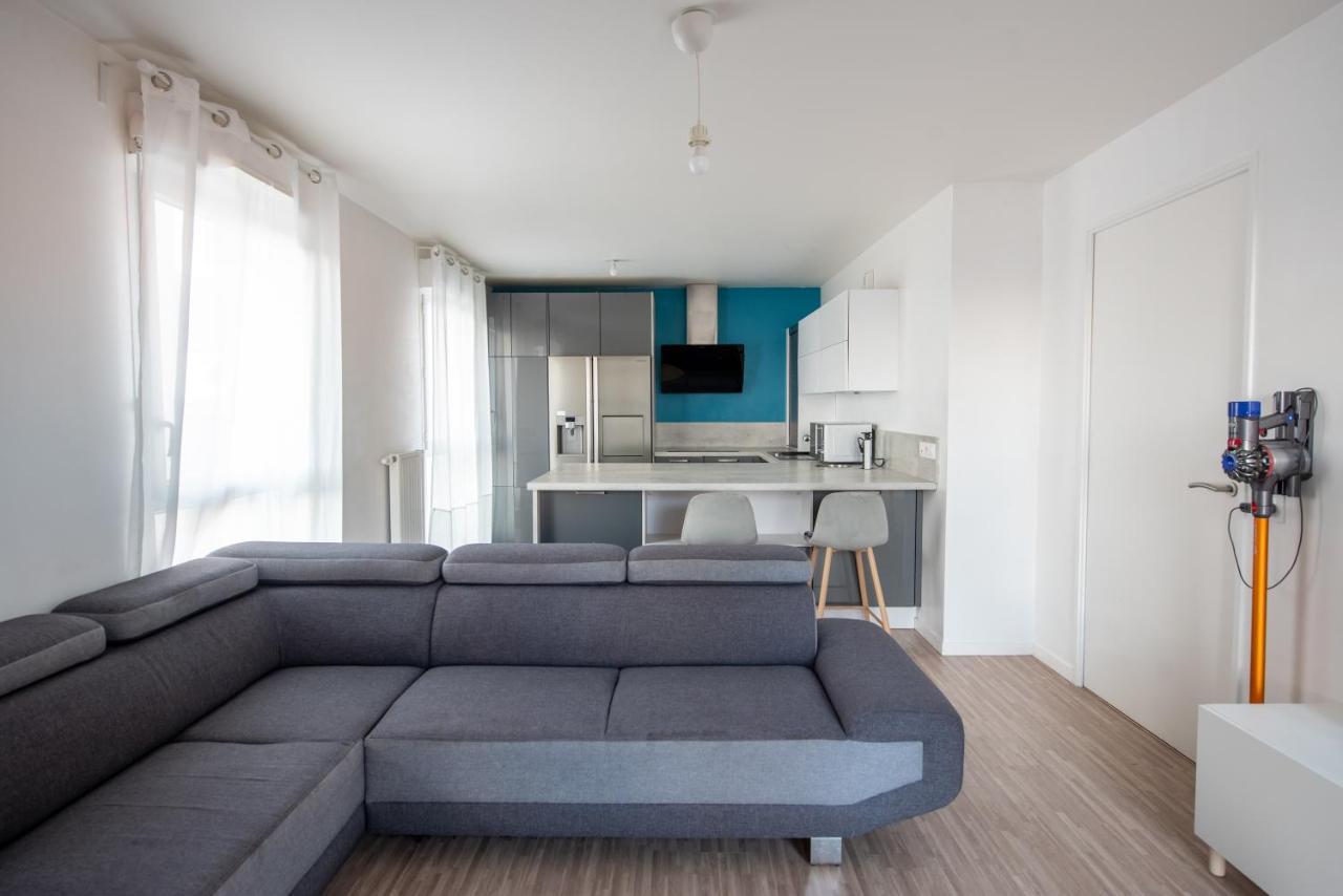 Appartements De 2 Ou 3 Chambres A 40 Minutes De Paris Courcouronnes Buitenkant foto