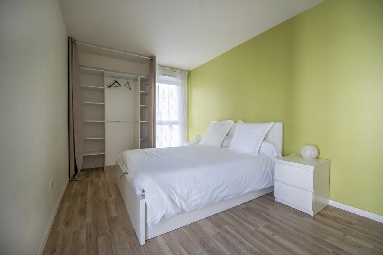 Appartements De 2 Ou 3 Chambres A 40 Minutes De Paris Courcouronnes Buitenkant foto